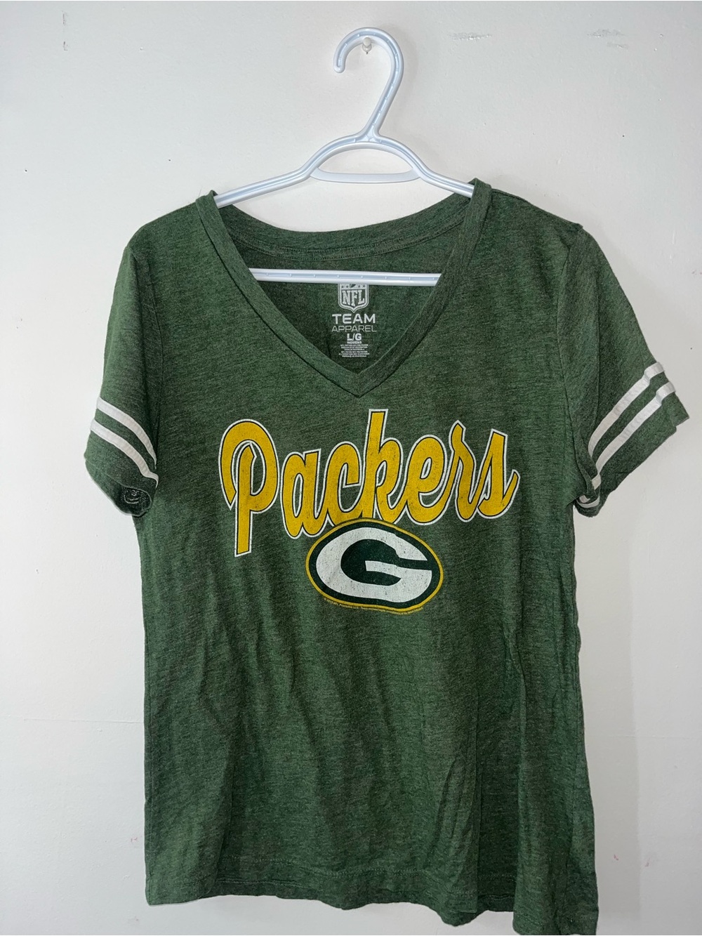 NFL Green Bay Fan V-Neck Tee - Green & Yellow